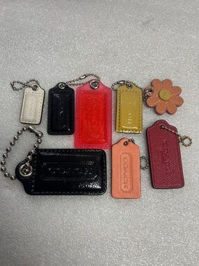 Coach Hangtag Lot
